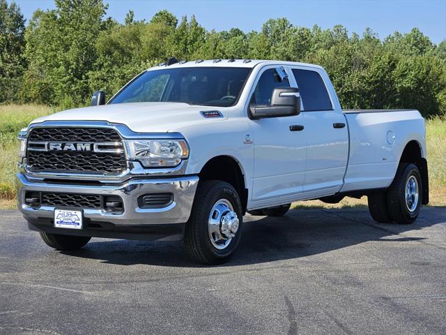 2024 RAM Ram 3500 RAM 3500 TRADESMAN CREW CAB 4X4 8 BOX