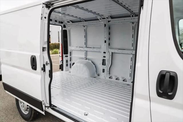 2024 Ram ProMaster Cargo Van Tradesman Low Roof 136" WB w/Pass Seat