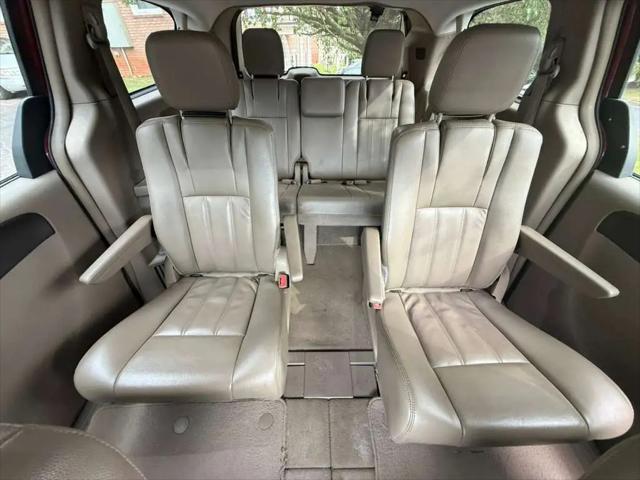 2014 Chrysler Town & Country Touring