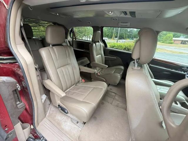 2014 Chrysler Town & Country Touring