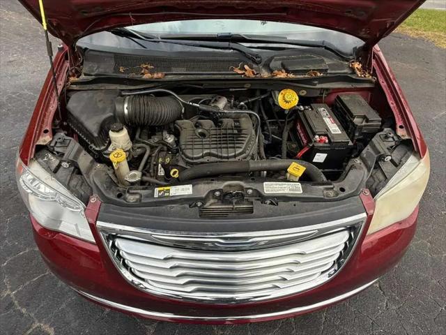 2014 Chrysler Town & Country Touring
