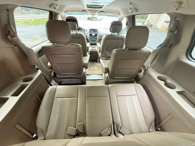2014 Chrysler Town & Country Touring