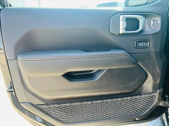 2024 Jeep Wrangler 4-Door Sahara 4x4