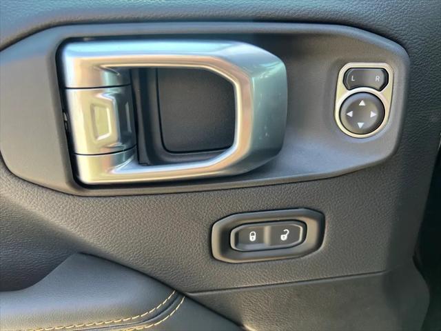 2024 Jeep Wrangler 4-Door Sahara 4x4