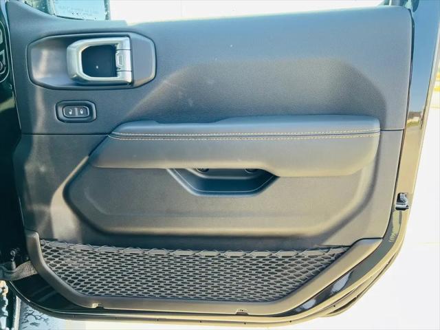 2024 Jeep Wrangler 4-Door Sahara 4x4