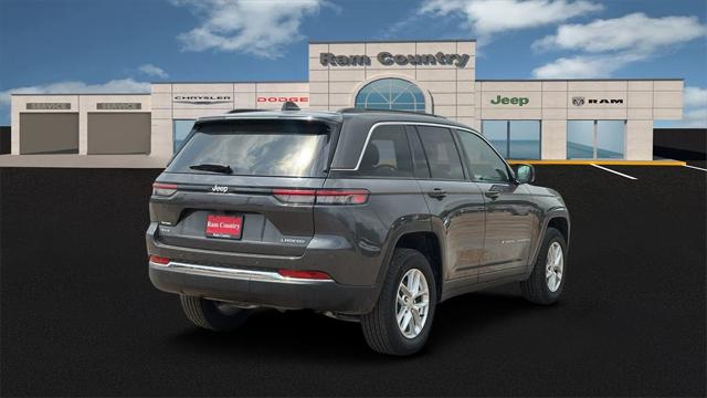 2024 Jeep Grand Cherokee GRAND CHEROKEE LAREDO X 4X4