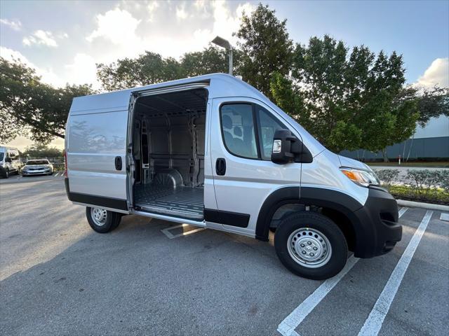 2025 RAM Ram ProMaster RAM PROMASTER 1500 TRADESMAN CARGO VAN HIGH ROOF 136 WB