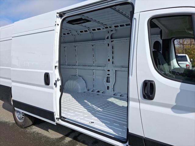 2025 RAM Ram ProMaster RAM PROMASTER 3500 TRADESMAN CARGO VAN HIGH ROOF 159 WB EXT