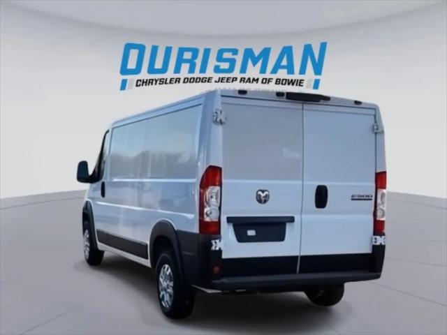 2025 Ram ProMaster Cargo Van SLT Low Roof 136" WB