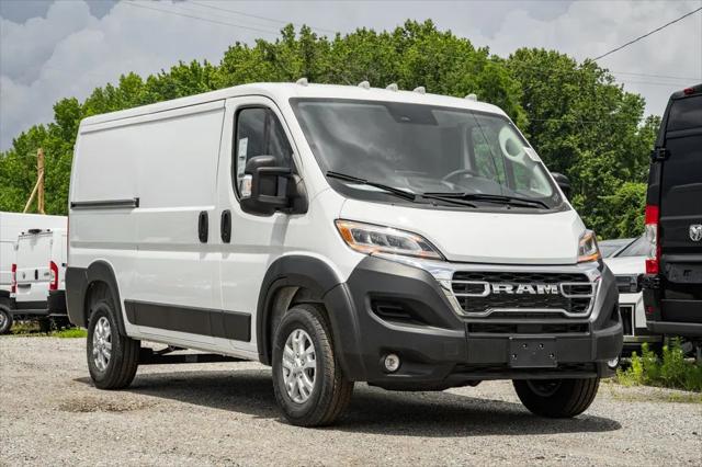 2025 RAM Ram ProMaster RAM PROMASTER 2500 SLT CARGO VAN LOW ROOF 136 WB