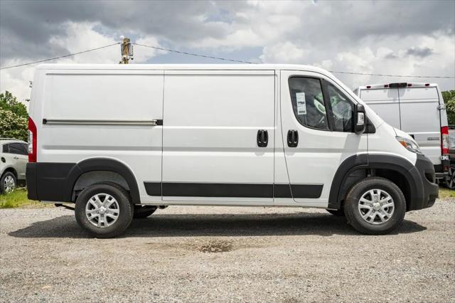 2025 RAM Ram ProMaster RAM PROMASTER 2500 SLT CARGO VAN LOW ROOF 136 WB