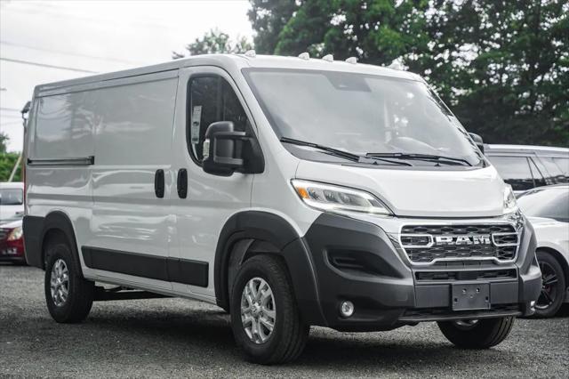 2025 RAM Ram ProMaster RAM PROMASTER 2500 SLT CARGO VAN LOW ROOF 136 WB