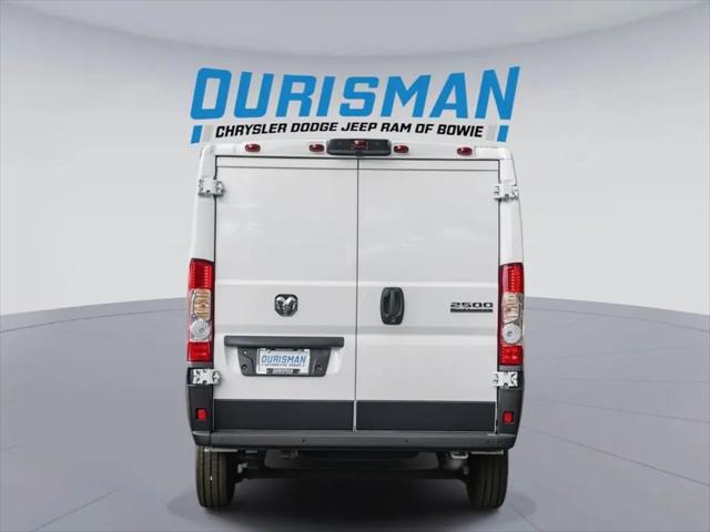 2025 Ram ProMaster Cargo Van SLT Low Roof 136" WB