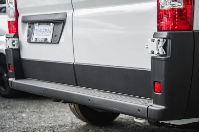 2025 Ram ProMaster Cargo Van SLT Low Roof 136" WB