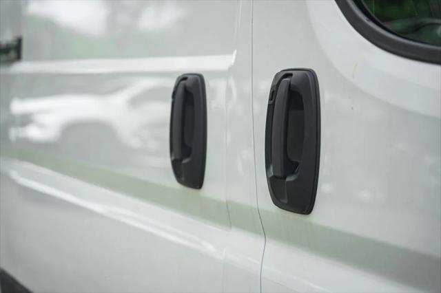 2025 Ram ProMaster Cargo Van SLT Low Roof 136" WB