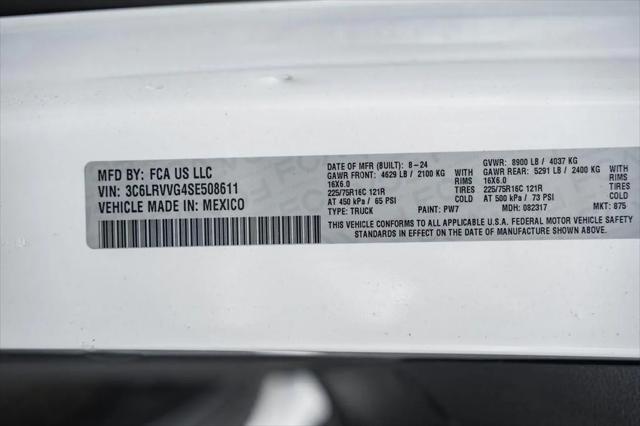 2025 Ram ProMaster Cargo Van SLT Low Roof 136" WB