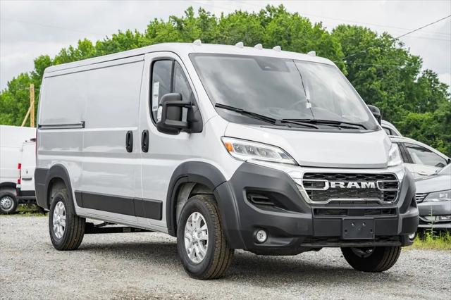 2025 RAM Ram ProMaster RAM PROMASTER 2500 SLT CARGO VAN LOW ROOF 136 WB