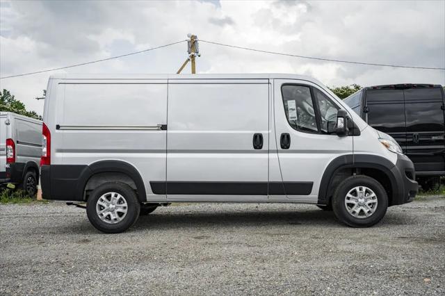 2025 RAM Ram ProMaster RAM PROMASTER 2500 SLT CARGO VAN LOW ROOF 136 WB