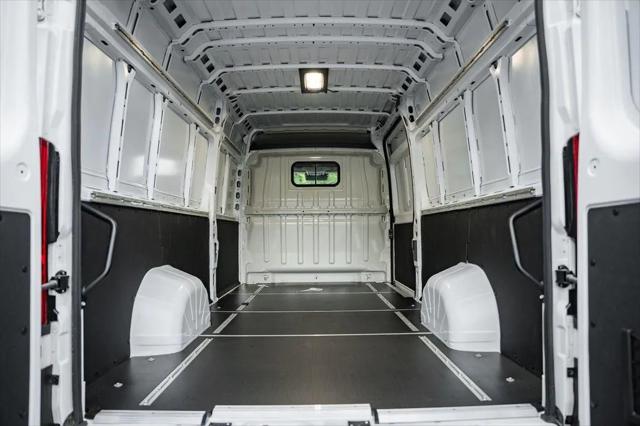 2025 Ram ProMaster Cargo Van SLT High Roof 159" WB EXT
