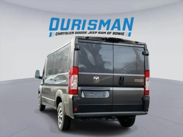 2025 Ram ProMaster Cargo Van SLT Low Roof 136" WB