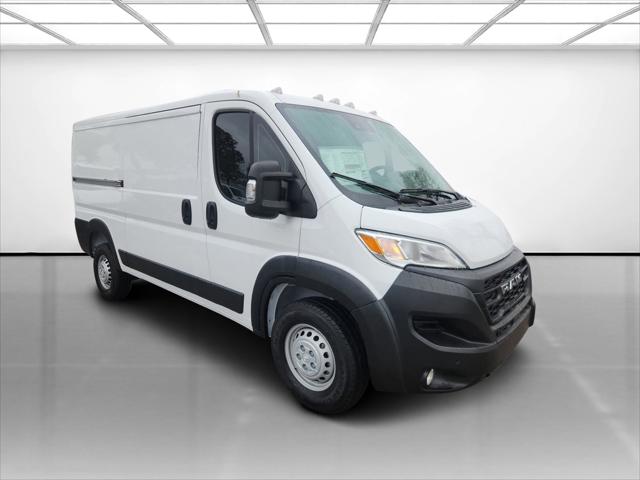 2025 RAM Ram ProMaster RAM PROMASTER 1500 TRADESMAN CARGO VAN LOW ROOF 136 WB