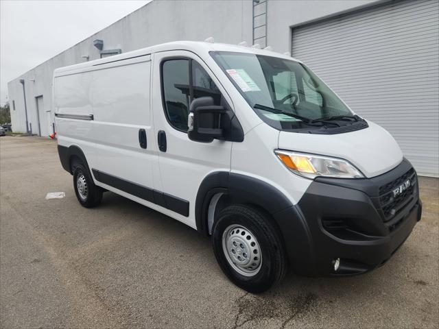 2025 RAM Ram ProMaster RAM PROMASTER 1500 TRADESMAN CARGO VAN LOW ROOF 136 WB
