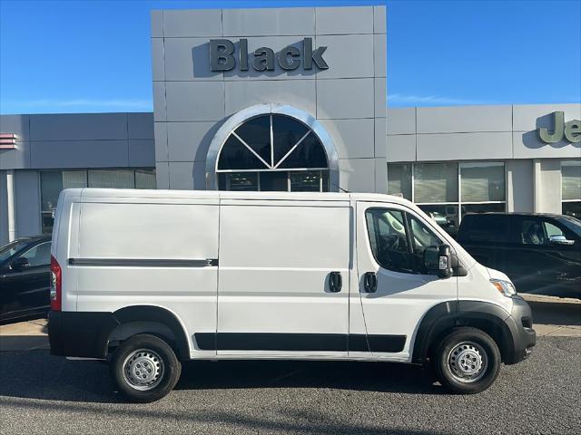 2025 RAM Ram ProMaster RAM PROMASTER 1500 TRADESMAN CARGO VAN LOW ROOF 136 WB