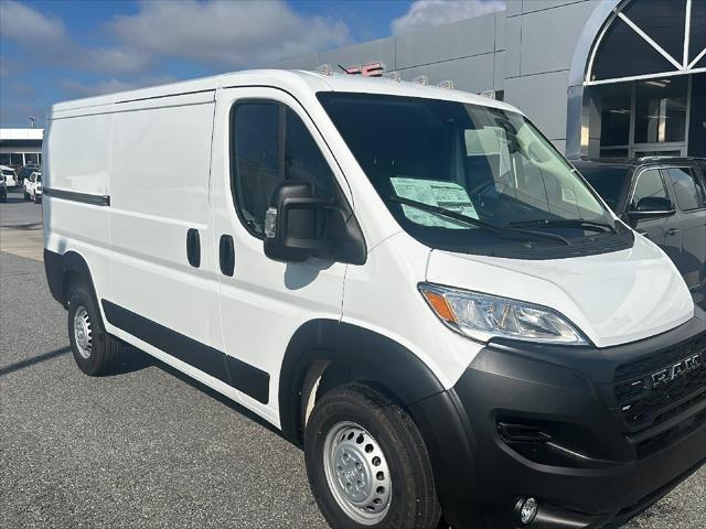 2025 RAM Ram ProMaster RAM PROMASTER 1500 TRADESMAN CARGO VAN LOW ROOF 136 WB