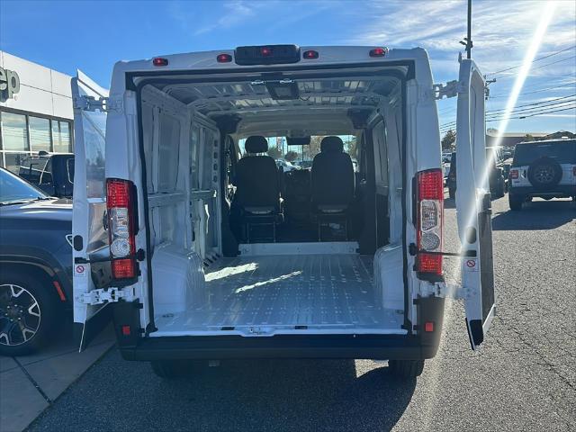 2025 RAM Ram ProMaster RAM PROMASTER 2500 TRADESMAN CARGO VAN LOW ROOF 136 WB