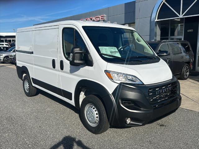 2025 RAM Ram ProMaster RAM PROMASTER 2500 TRADESMAN CARGO VAN LOW ROOF 136 WB