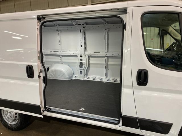 2025 RAM Ram ProMaster RAM PROMASTER 1500 TRADESMAN CARGO VAN LOW ROOF 136 WB