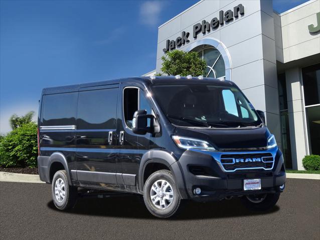 2025 RAM Ram ProMaster RAM PROMASTER 1500 SLT CARGO VAN LOW ROOF 136 WB