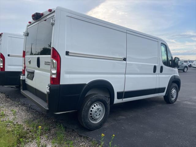 2025 Ram ProMaster Cargo Van Tradesman Low Roof 136" WB w/Pass Seat