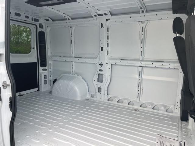 2025 Ram ProMaster Cargo Van Tradesman Low Roof 136" WB w/Pass Seat