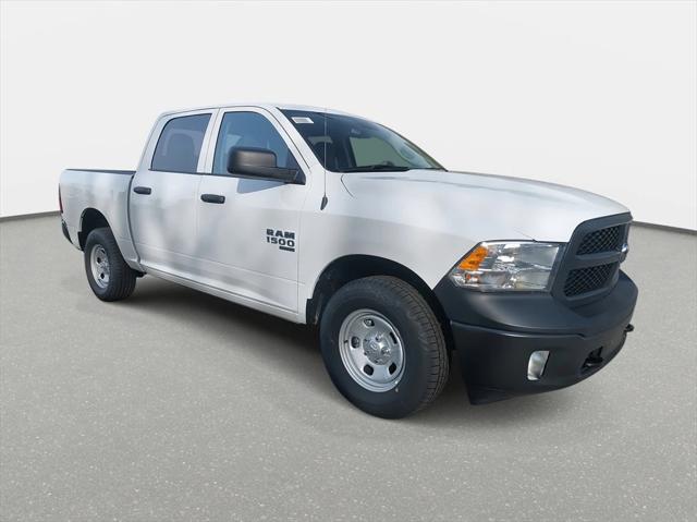 2024 RAM Ram 1500 Classic RAM 1500 CLASSIC TRADESMAN CREW CAB 4X4 57 BOX