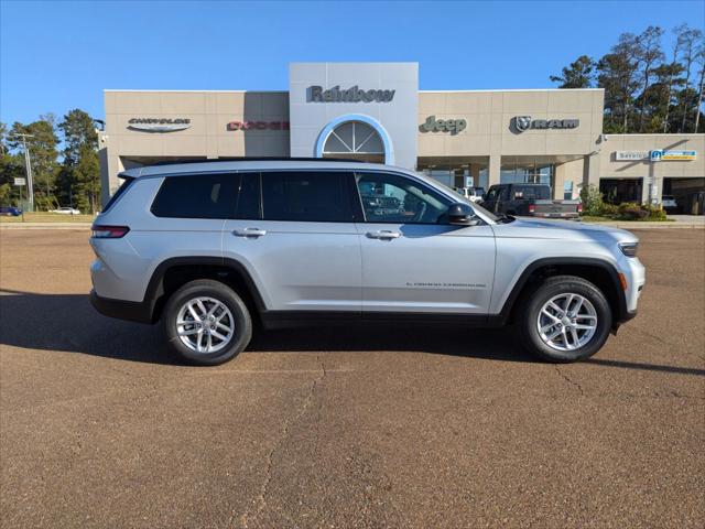 2024 Jeep Grand Cherokee GRAND CHEROKEE L LAREDO X 4X2