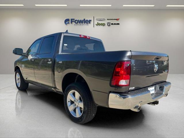 2024 RAM Ram 1500 Classic RAM 1500 CLASSIC TRADESMAN CREW CAB 4X4 57 BOX