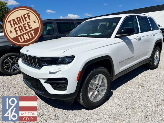 2024 Jeep Grand Cherokee GRAND CHEROKEE LAREDO X 4X4