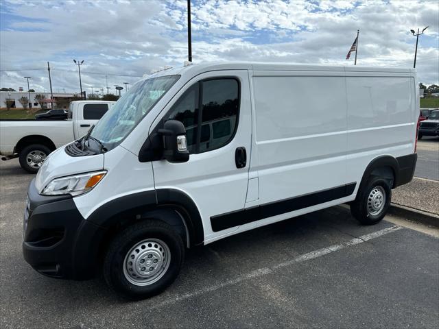 2025 RAM Ram ProMaster RAM PROMASTER 2500 TRADESMAN CARGO VAN LOW ROOF 136 WB