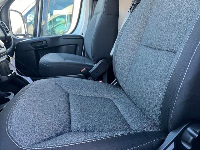2025 Ram ProMaster Cargo Van SLT High Roof 159" WB