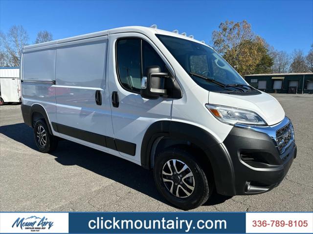 2025 RAM Ram ProMaster RAM PROMASTER 1500 SLT CARGO VAN LOW ROOF 136 WB