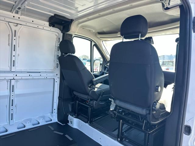 2025 RAM Ram ProMaster RAM PROMASTER 2500 TRADESMAN CARGO VAN LOW ROOF 136 WB