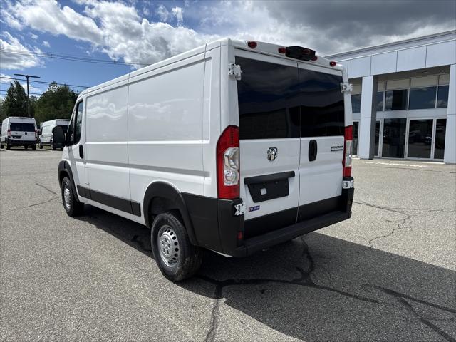 2025 Ram ProMaster Cargo Van Tradesman Low Roof 136" WB w/Pass Seat