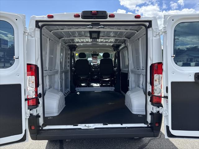 2025 Ram ProMaster Cargo Van Tradesman Low Roof 136" WB w/Pass Seat