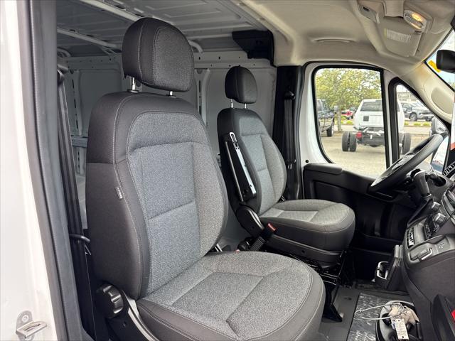 2025 Ram ProMaster Cargo Van Tradesman Low Roof 136" WB w/Pass Seat