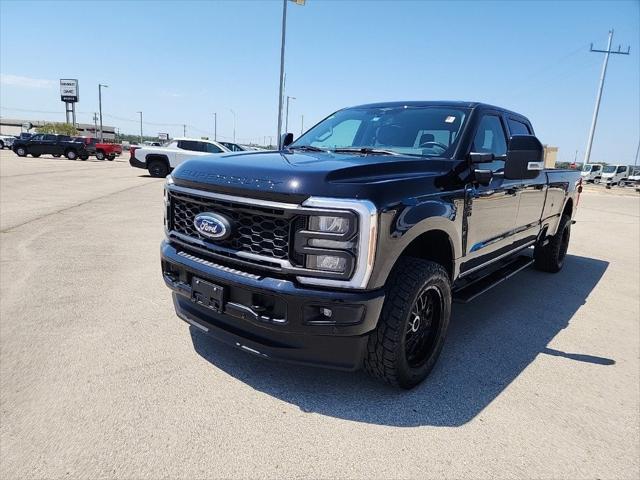 2023 Ford F-350 LARIAT