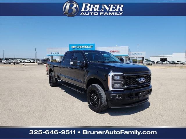 2023 Ford F-350 LARIAT