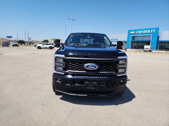 2023 Ford F-350 LARIAT