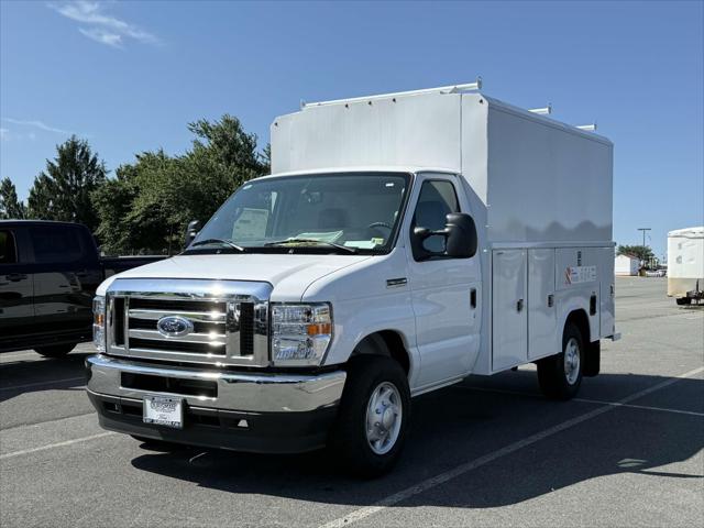 2025 Ford E-350 Cutaway Base