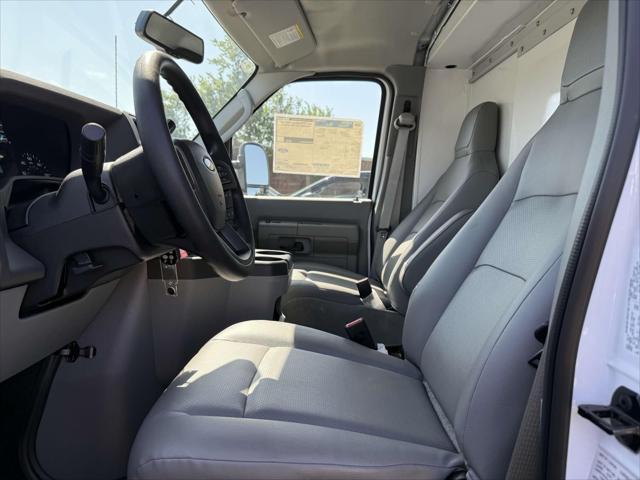 2025 Ford E-350 Cutaway Base